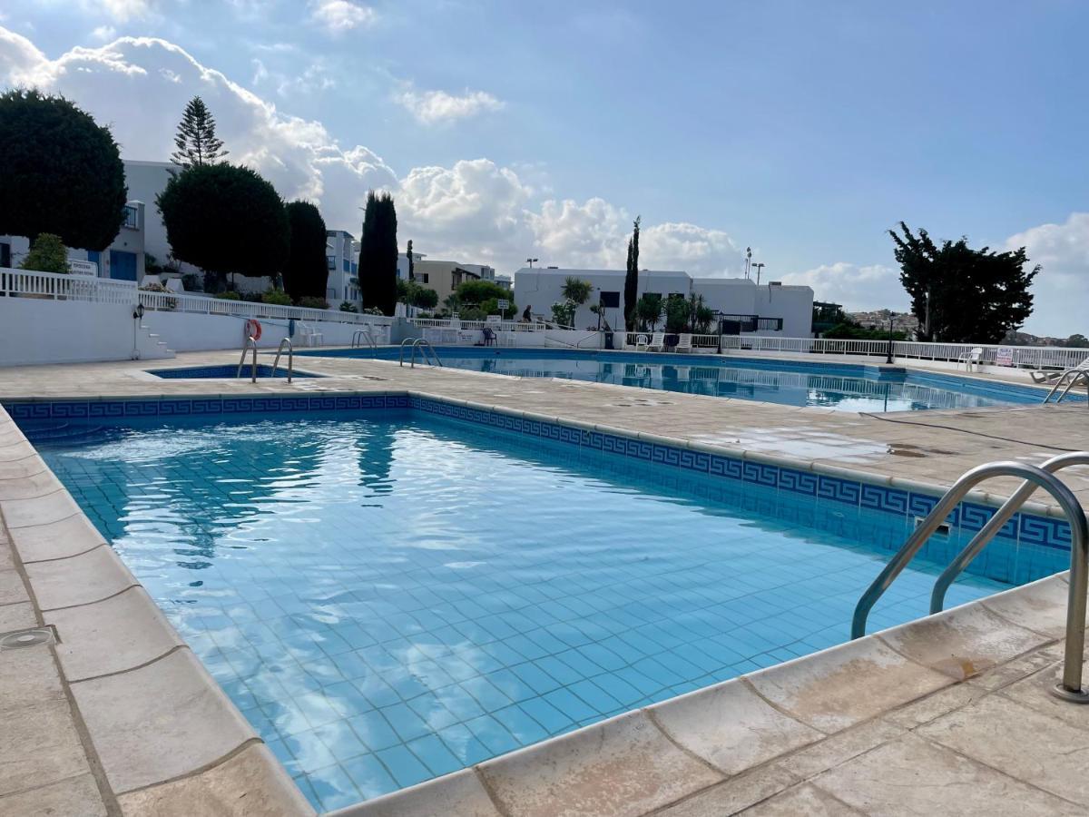 Ikaria Village Apt 201 Paphos Exterior photo