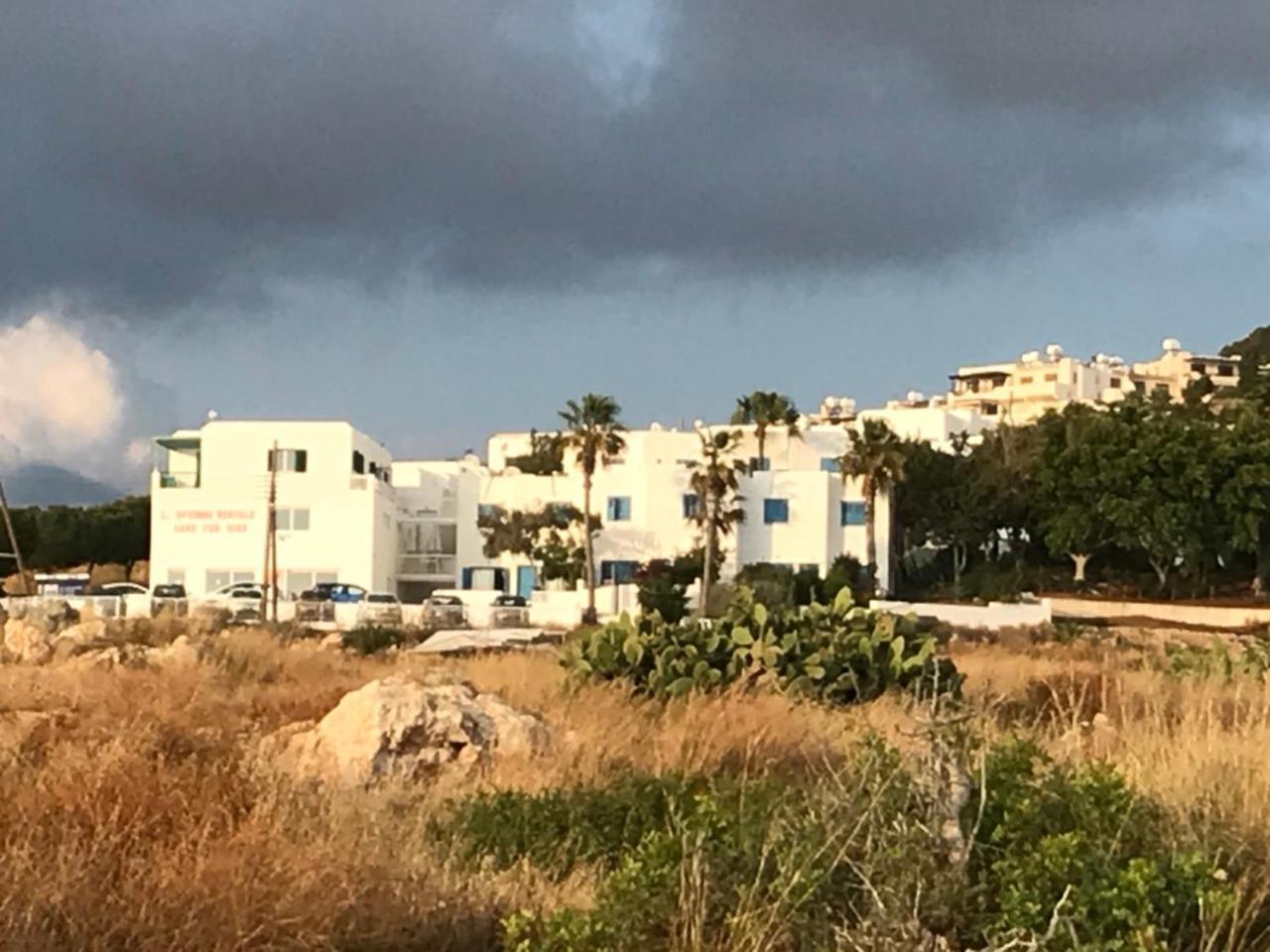 Ikaria Village Apt 201 Paphos Exterior photo